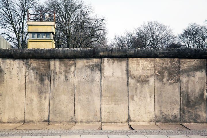 Ostberlin und die Berliner Mauer 2-Stunden-Walking-Tour — Foto 2