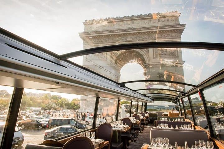Pranzo Gourmet con Vista a Bordo del Bustronome di Parigi — foto 2