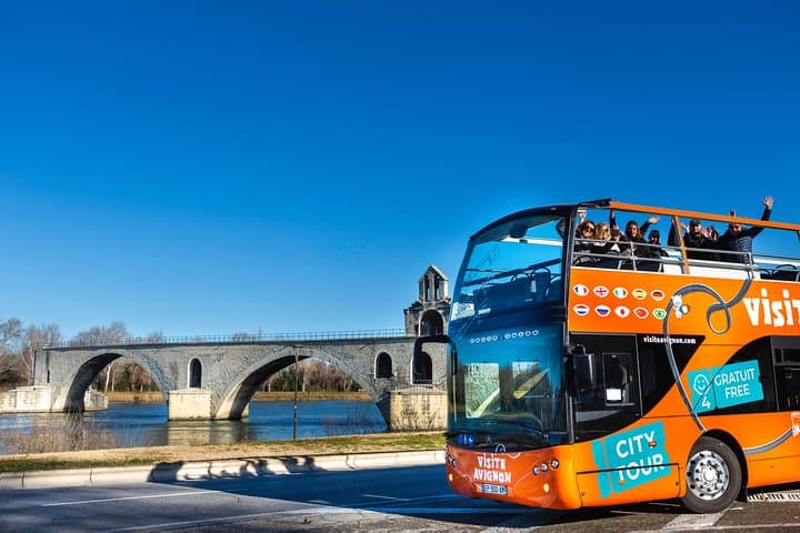 Besuchen Sie Avignon und Villeneuve lez Avignon an Bord eines Doppeldeckerbusses — Foto 2