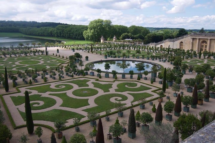 Tour del Palacio y Jardines de Versalles en tren desde París — foto 2