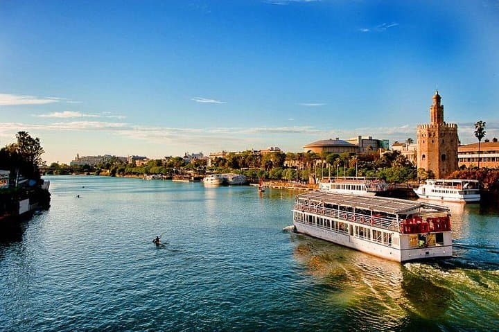 Ganztägige Sevilla-Tour mit Tickets (optionale Tapas & Flamenco) — Foto 2