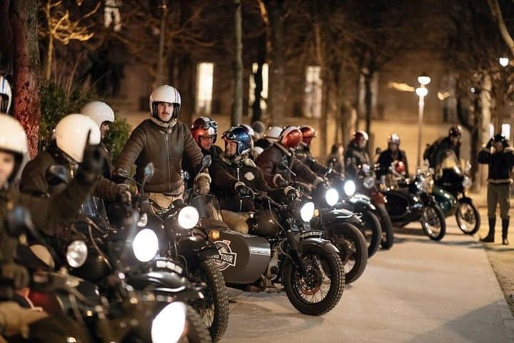 Paris Vintage Tour by Night on a Sidecar with Champagne — photo 5