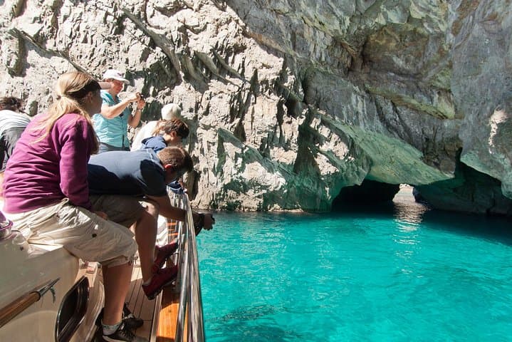 Crociere di un'intera giornata all'Isola di Capri da Praiano, Positano o Amalfi — foto 1