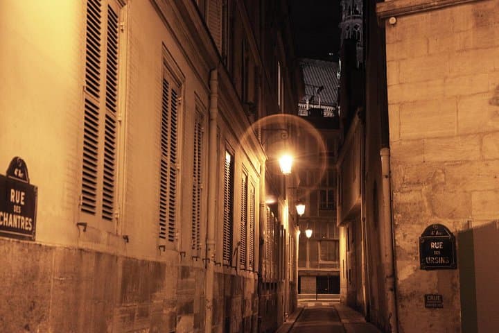 Tour Notturno a Parigi: Fantasmi, Misteri e Leggende — foto 4