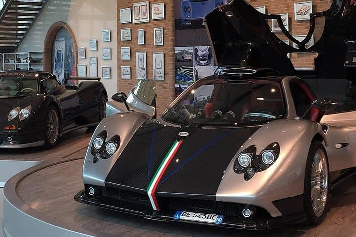 Tour delle Fabbriche e Musei Ferrari Lamborghini Pagani - Partenza da Bologna — foto 4