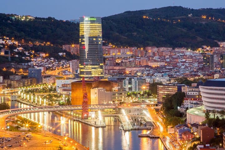 Bilbao, Guggenheim und Gaztelugatxe ab San Sebastian — Foto 5