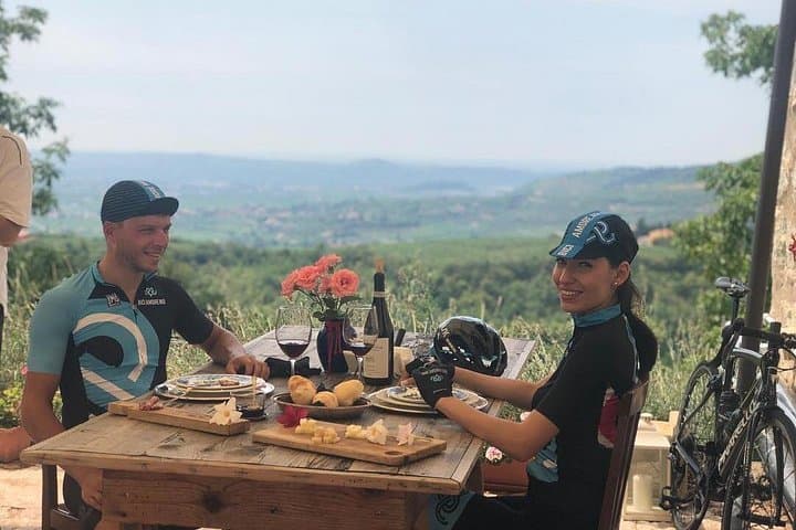 Tour in E-bike e Degustazione di Amarone in Valpolicella — foto 2
