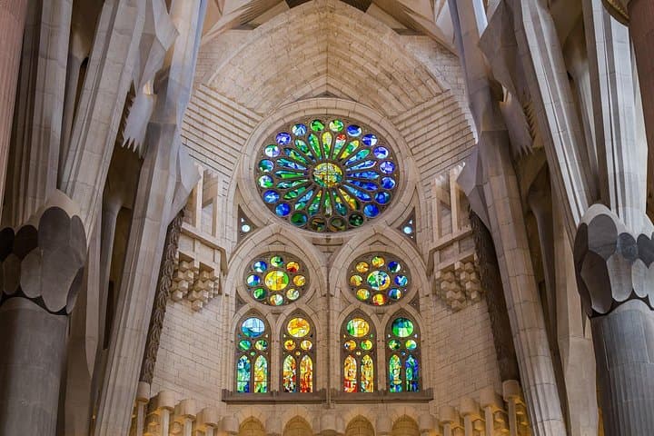Combo : Visite guidée Sagrada Familia et Parc Güell sans attente — photo 5