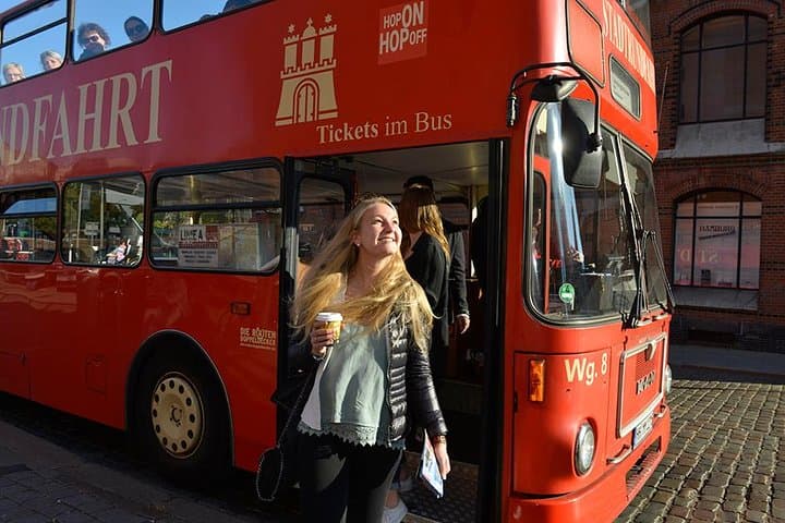 Tour de Observación en Autobús Rojo de Dos Pisos en Hamburgo — foto 2