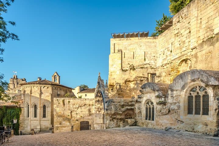 Excursión de un día a Saint Emilion con tour y catas de vino desde Burdeos — foto 2