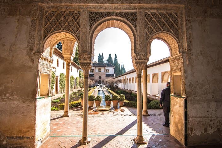 Alhambra mit den Nasridenpalästen - Privattour ab Sevilla — Foto 3