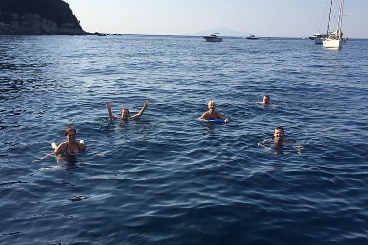 Kleine Gruppen Tagesausflug an die Amalfiküste von Positano oder Praiano — Foto 4