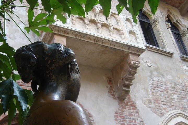 Verona Passionale: Vivere la Storia di Romeo e Giulietta