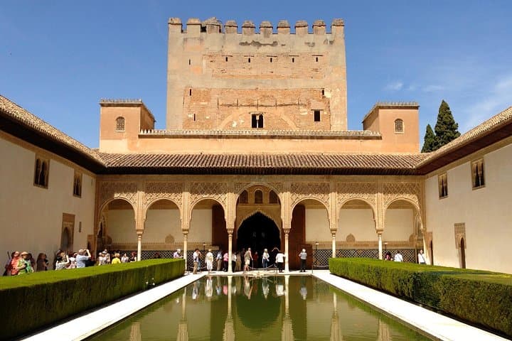 Alhambra &amp; Generalife Skip-the-Line Premium Tour — Foto 2