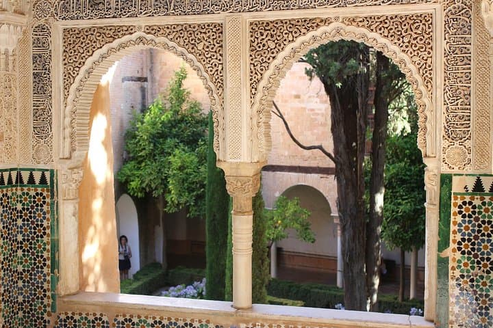 Alhambra &amp; Generalife Skip-the-Line Premium Tour — Foto 4