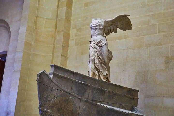 Tour Privado del Louvre con Recogida en el Hotel — foto 5