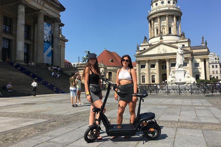 Berlin E-Scooter Abenteuer Tour — Foto 5