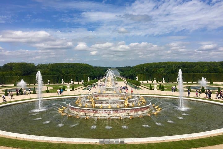 Visite Guidée Privée du Château de Versailles et du Domaine de Marie-Antoinette — photo 3