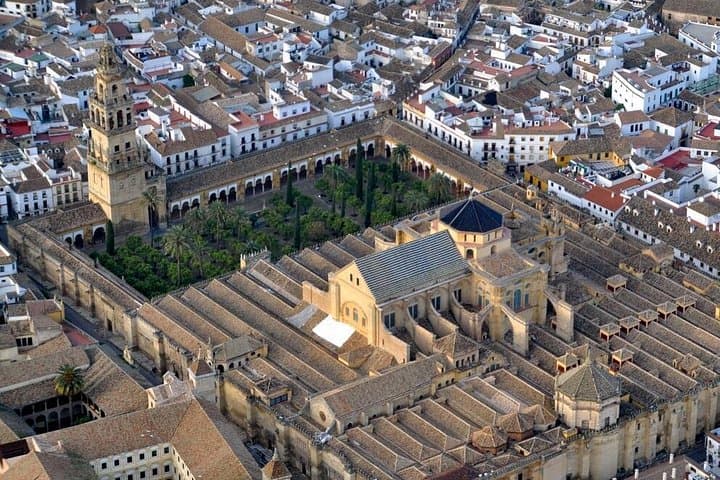 Tour di un giorno intero a Cordoba da Granada: Visita alla Mezquita inclusa