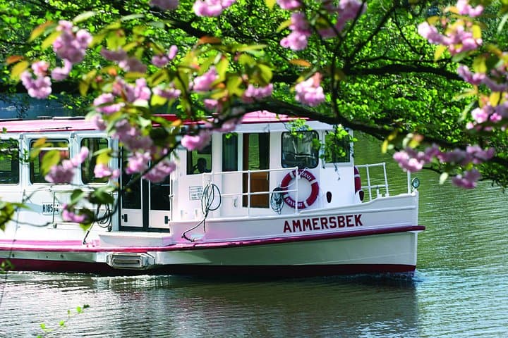 Hamburg Hop-on-Hop-off Tour, Hafen- und Alsterkreuzfahrt — Foto 3