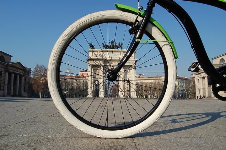 Las Joyas Ocultas de Milán: Tour Único en Bicicleta — foto 2