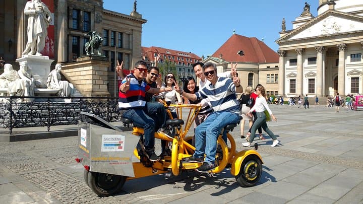 Berlino: Tour Privati Guidati con Funbike — foto 3