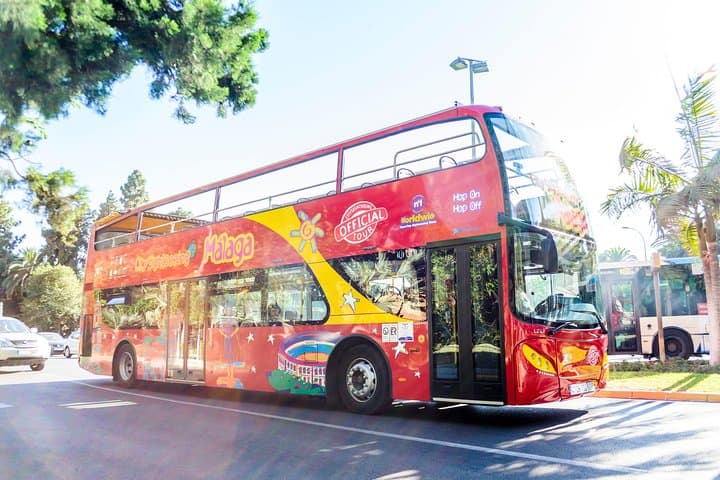 City Sightseeing Malaga Bus Hop-On Hop-Off + Ingresso ai Musei — foto 3