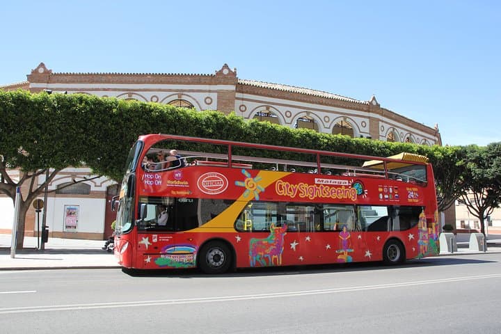 Escursione a Malaga: Tour in autobus hop-on hop-off della città — foto 4