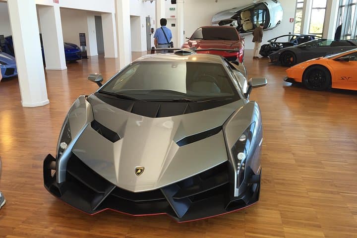 Ferrari Lamborghini Pagani Museen - Tour ab Bologna — Foto 4