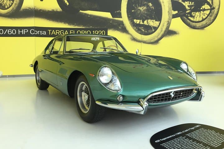 Ferrari Lamborghini Pagani Museen - Tour ab Bologna — Foto 5