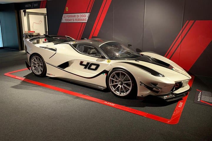 Ferrari Lamborghini Pagani Museen - Tour ab Bologna — Foto 3