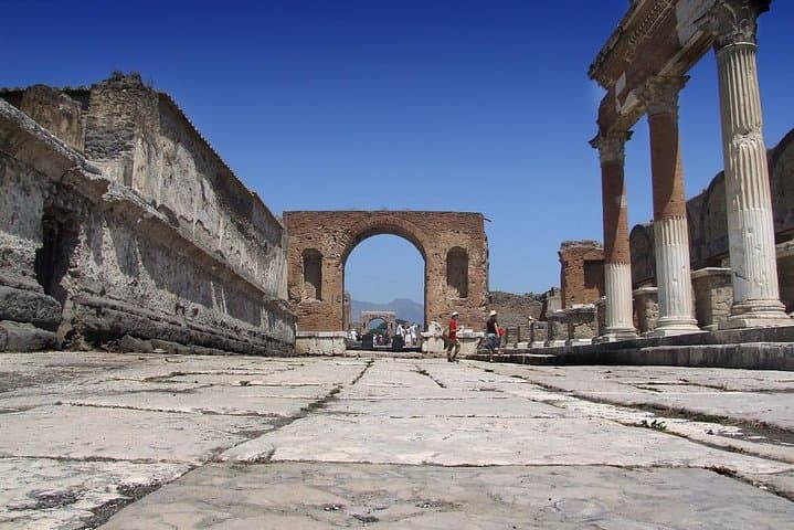 Escursione di un giorno a Pompei e Ercolano da Napoli — foto 4