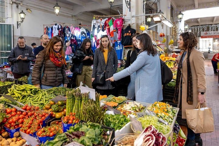 Tour del Mercato Privato e Corso di Cucina a Soave