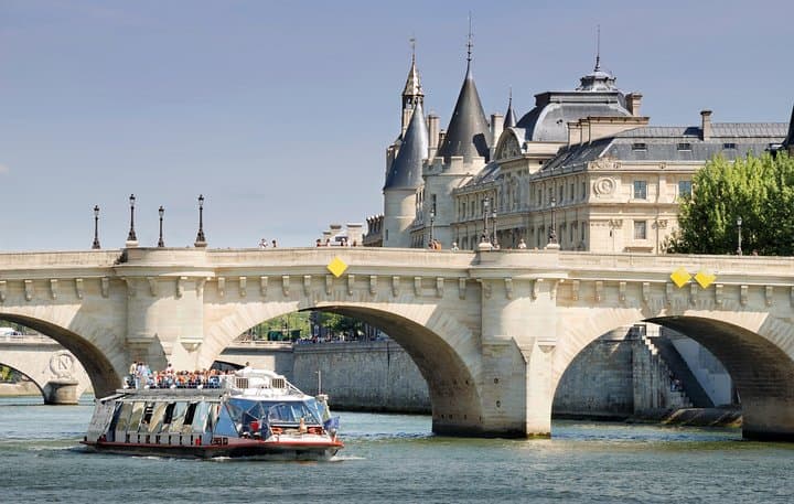 Paris Tour mit Mittagessen im Eiffelturm und Seine-Flusskreuzfahrt