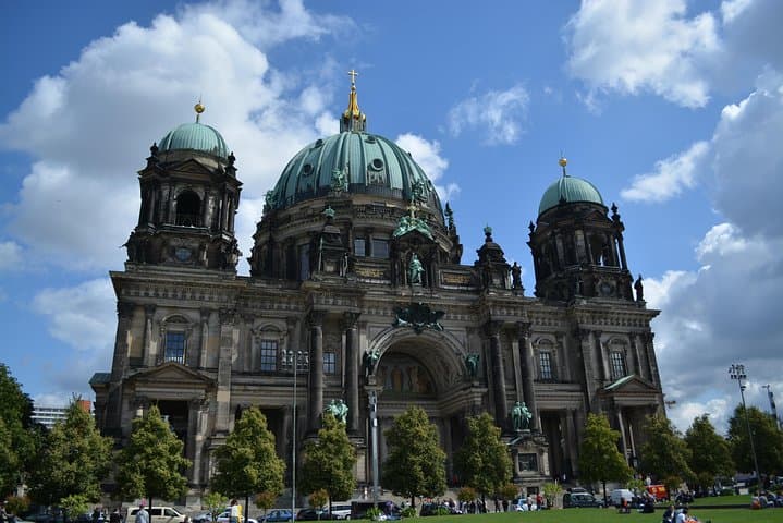 Wanderung durch Berlin: Historische Sehenswürdigkeiten und Orte des Kalten Krieges — Foto 4