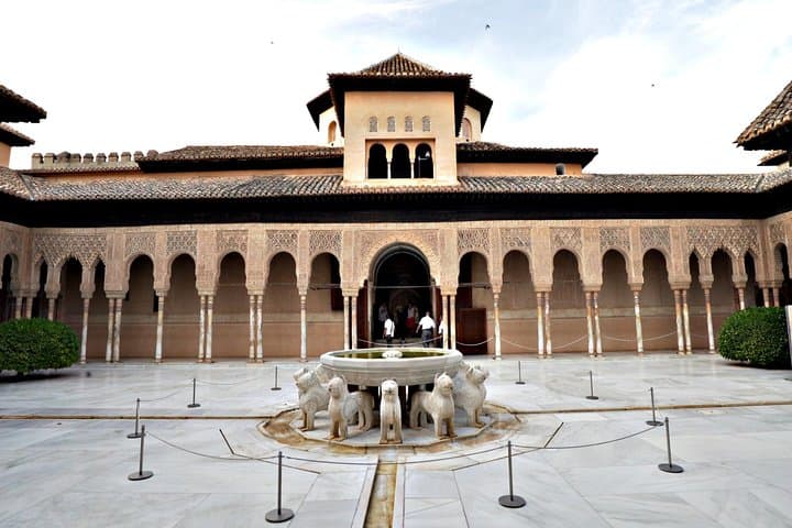 Billet pour l'Alhambra et les Palais Nasrides avec audioguide à Grenade — photo 3