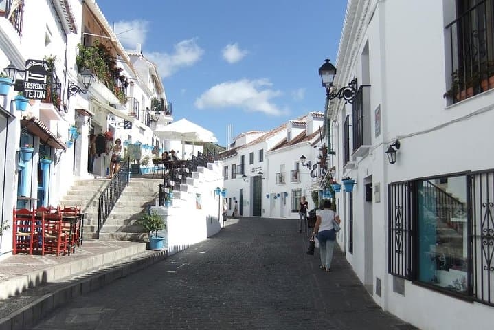 Mijas Private Walking Tour — Foto 2