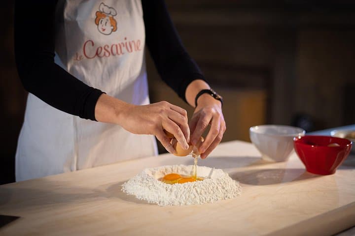 Masterclass Privata di Tortellini a Casa di una Cesarina a Bologna
