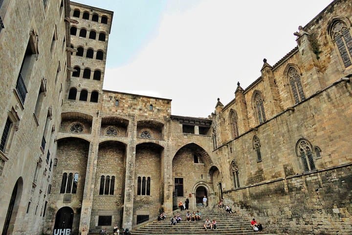 Visite guidée du Vieux Barcelone et du Quartier Gothique en petit groupe — photo 5