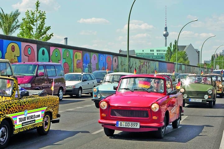 Visite Autonome du Mur de Berlin en Trabi 2h15min