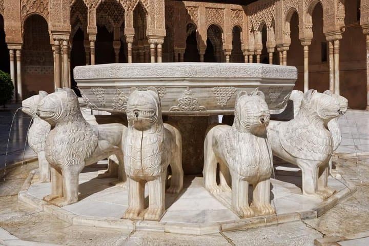 Visite de l'Alhambra, des Nasrides et du Generalife sans attente à Grenade — photo 3
