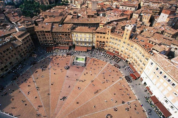 Visite en petit groupe de la Toscane : Sienne et San Gimignano avec déjeuner dans un vignoble