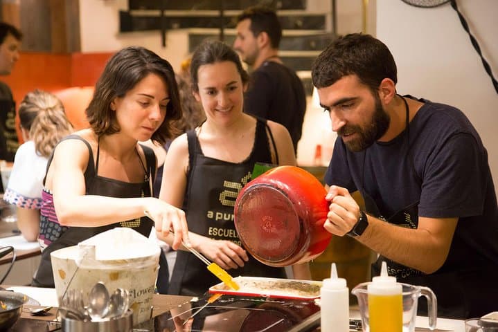 10 Tapas Kochkurs Erlebnis in Madrid — Foto 2