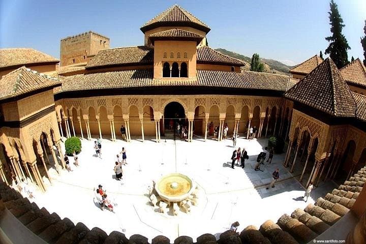 Alhambra, Nasrid-Paläste, Generalife & Alcazaba Privattour — Foto 2