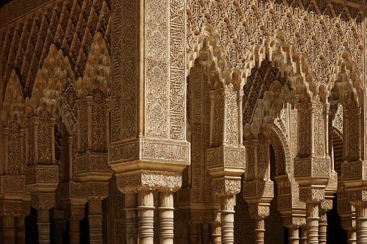 Alhambra, Nasrid-Paläste, Generalife & Alcazaba Privattour — Foto 4
