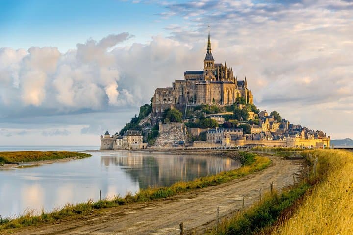 Excursión guiada de un día a Mont Saint Michel con entrada a la abadía desde París — foto 1