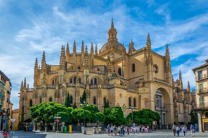 Toledo und Segovia mit bevorzugtem Zugang zum Alcázar von Segovia ab Madrid — Foto 5