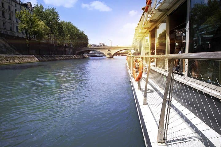 Seine-Rundfahrt in Paris — Foto 5