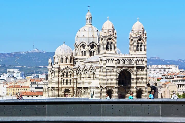 Tour Privado de un Día - Ciudad Urbana de Marsella, Historia, Costa y Cultura — foto 2