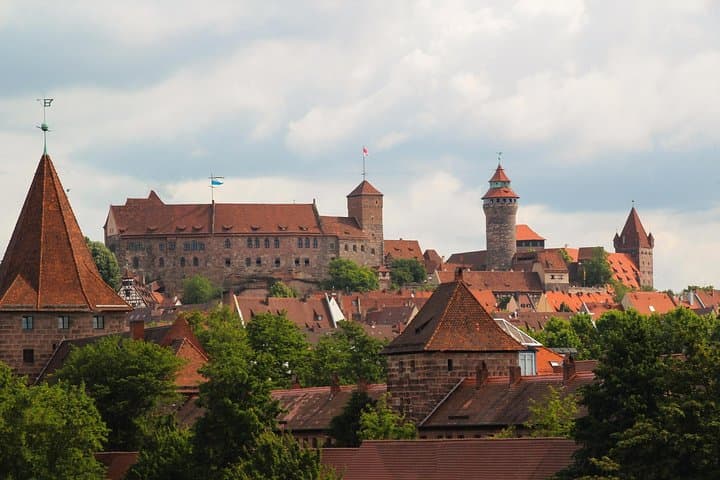 Erkunden Sie die mittelalterliche Altstadt und die historischen Märkte von Nürnberg — Foto 5